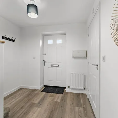 Nyaraló Urban Oasis Luxe In Bris - Sleeps 14 - Parking - Free Wifi - Garden Bristol