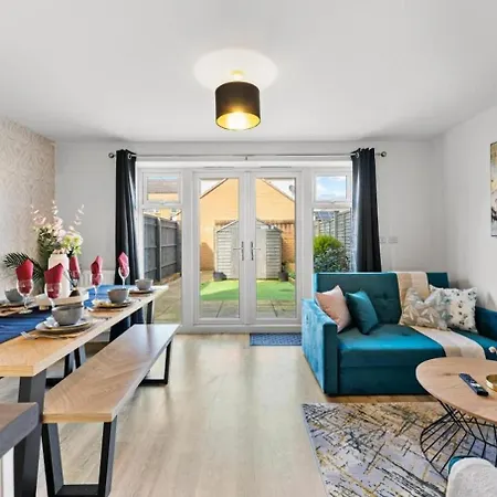 Nyaraló Urban Oasis Luxe In Bris - Sleeps 14 - Parking - Free Wifi - Garden *